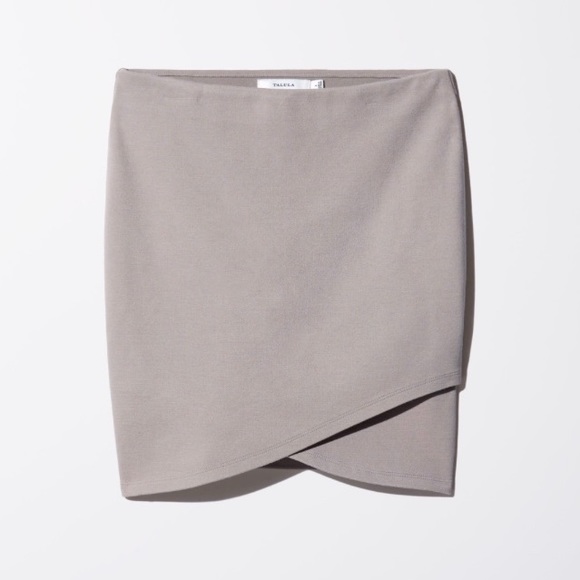 Aritzia Dresses & Skirts - Aritzia Talula primrose skirt